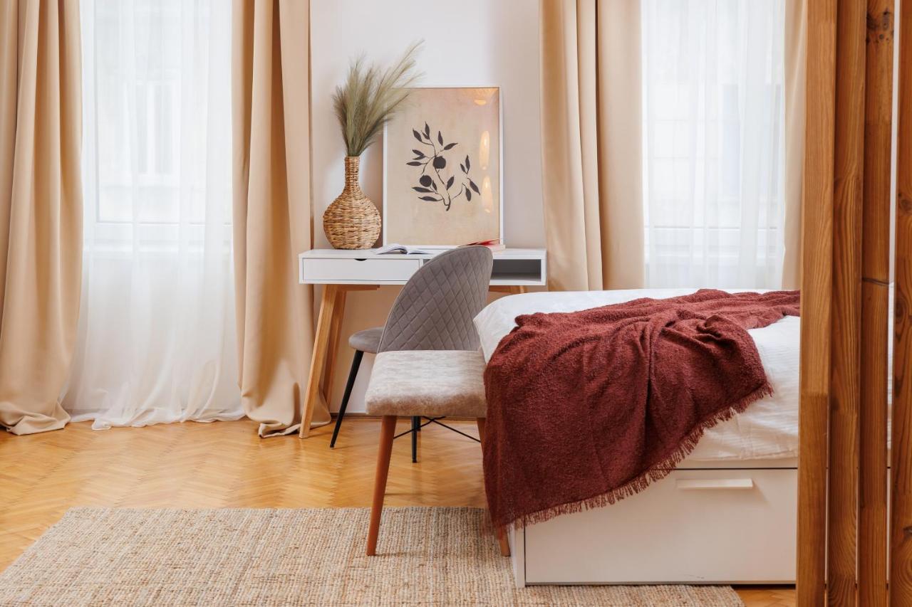 Lunga 16 Guesthouse Брашов Екстериор снимка